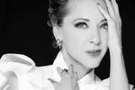 <b>Эдит Гонсалес (10 декабря 1964 – 13 июня 2019) </b> Мексиканская актриса, танцовщица и модель. Актриса запомнилась всем телезрителям своей ролью в известных телесериалах 1990-х годов «Богатые тоже плачут» и «Дикая Роза» 