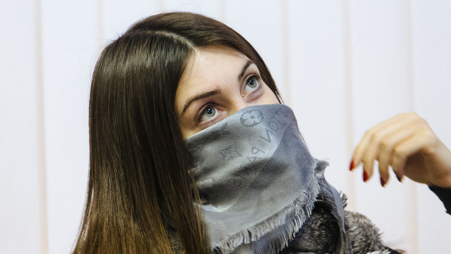 Мара Багдасарян в&nbsp;здании Савеловского суда в&nbsp;Москве