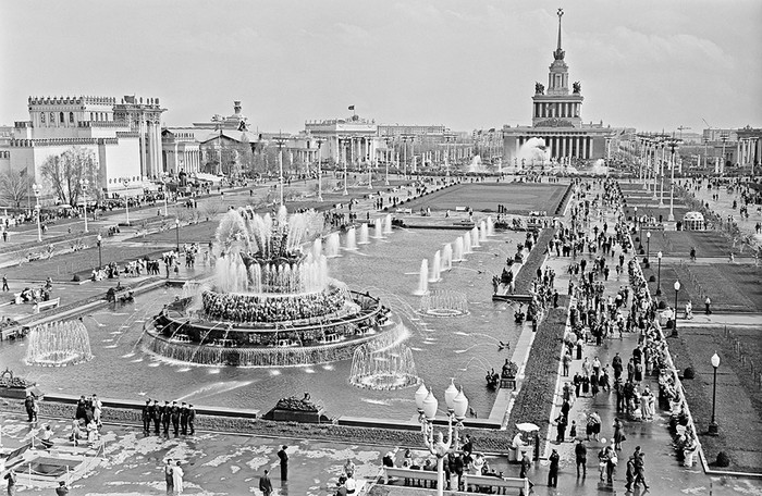 Площадь Колхозов на&nbsp;Выставке достижений народного хозяйства СССР