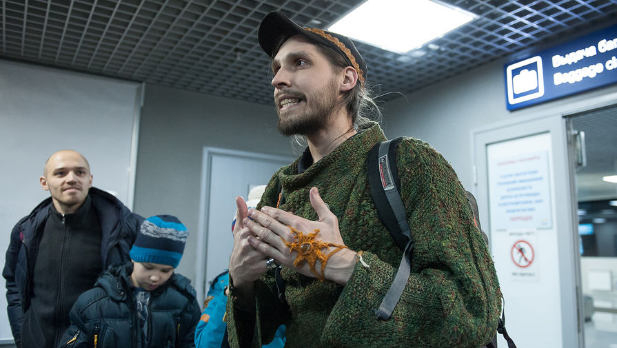 Гражданин России Константин Журавлев, захваченный боевиками в Сирии в 2013 году, в аэропорту Томска