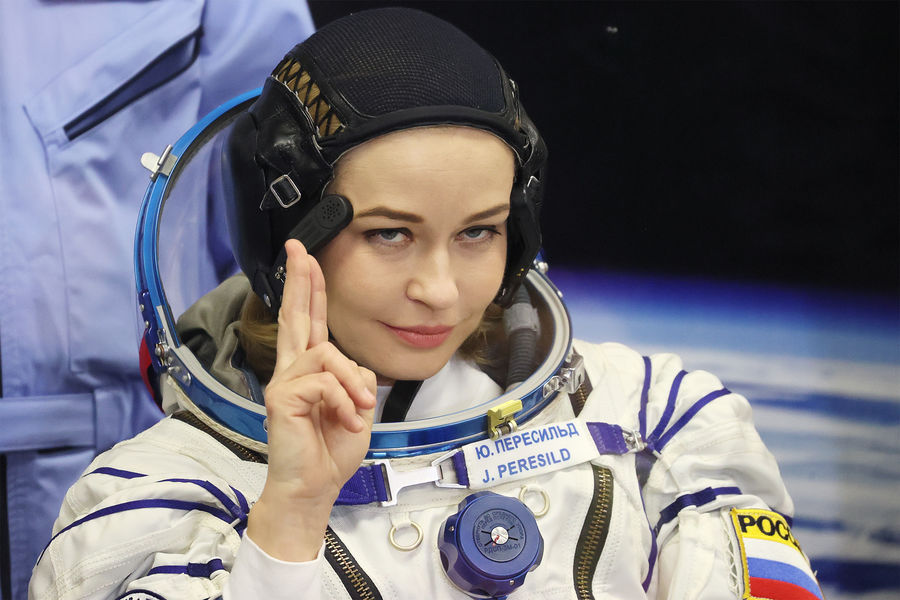 Актриса Юлия Пересильд перед&nbsp;запуском ракеты-носителя &laquo;Союз-2.1а&raquo; с&nbsp;пилотируемым космическим кораблем &laquo;Союз МС-19&raquo;, 5&nbsp;октября 2021&nbsp;года