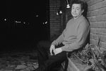<b>Николай Караченцов (27 октября 1944 – 26 октября 2018).</b> Советский и российский актер. Народный артист РСФСР (1989), лауреат Государственной премии Российской Федерации (2003). С 1967 года Караченцов играл в театре имени Ленинского комсомола (позднее «Ленком»), тогда же он начал сниматься в кино. Всего актер снялся в более чем 100 картинах, среди которых «Человек с бульвара Капуцинов», «Собака на сене» и «Приключения Электроника»