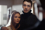 Актеры Светлана Иванова и Максим Матвеев в сериале «Триггер» (2018) 
