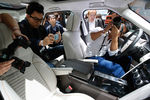 Интерьер автомобиля Land Rover Discovery 7