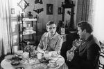 Евгений Стеблов и Юрий Ступаков в фильме «Культпоход в театр», 1983 год