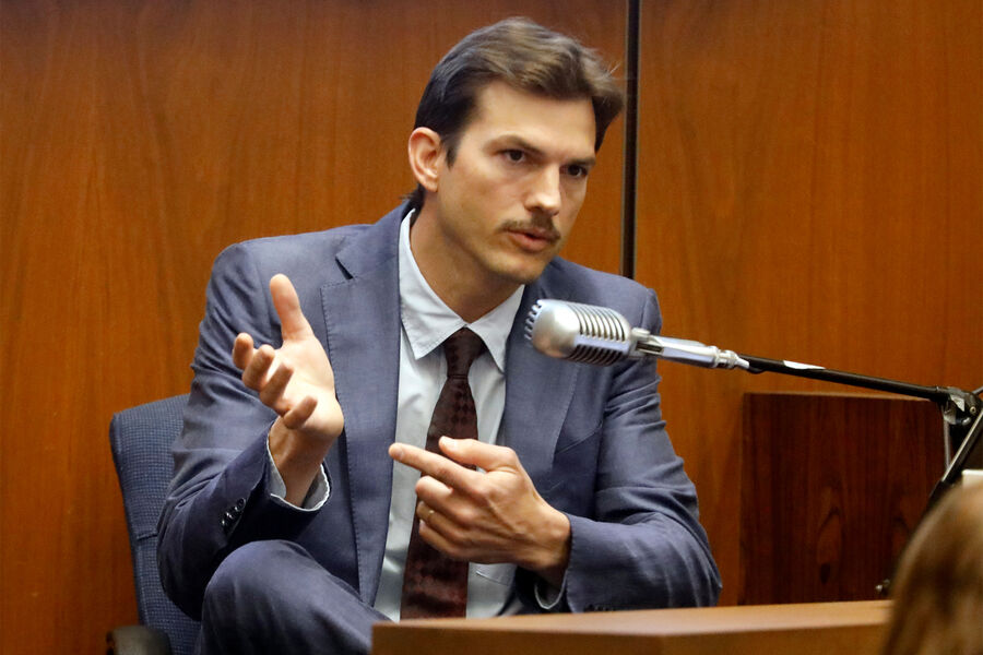 Эштон Катчер дает показания в&nbsp;суде по&nbsp;делу о&nbsp;&laquo;голливудском потрошителе&raquo; Майкле Гарджуло в&nbsp;Верховном суде, который в&nbsp;2001 году убил подругу актера Эшли Эллерин, 2019&nbsp;год