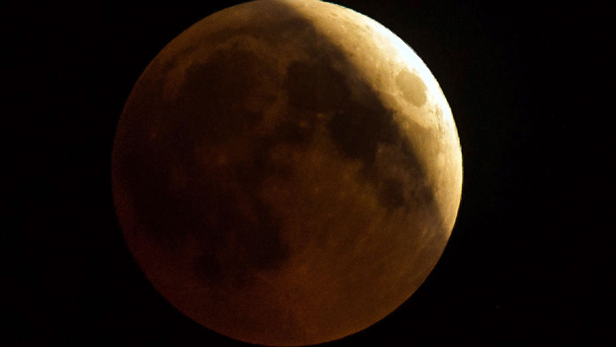 Лунное затмение в&nbsp;Крыму, 27 июля 2018 года