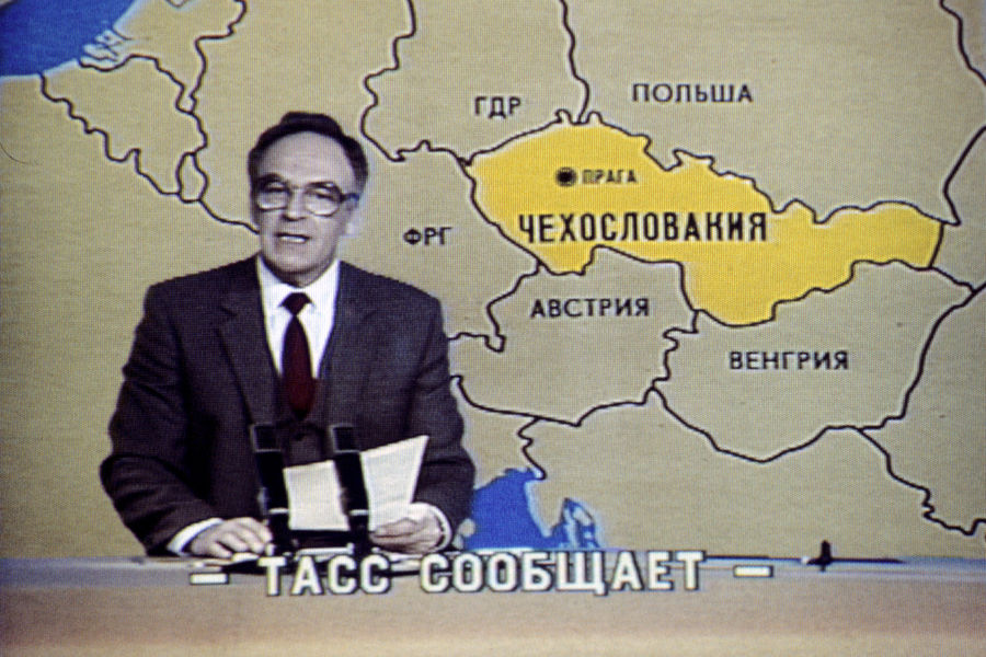 Игорь Кириллов во время передачи информационной программы &laquo;Время&raquo;, 1984&nbsp;год