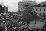 Сбитый советскими летчиками фашистский самолет. Сентябрь 1941 года
