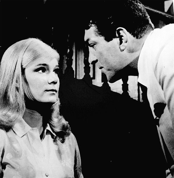 Кадр из&nbsp;фильма «Игрушки на&nbsp;чердаке» (1963)