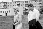 Елена Драпеко в роли Зои и Игорь Охлупин в роли Петра Хромова в фильме «Самый жаркий месяц», 1974 год