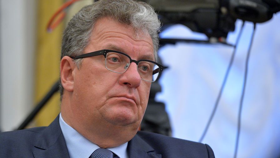 Заместитель председателя правительства России – руководитель аппарата правительства России Сергей Приходько во время совещания президента России Владимира Путина с&nbsp;членами кабинета министров России в&nbsp;Кремле, 2016&nbsp;год