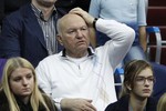 Юрий Лужков на воскресных матчах