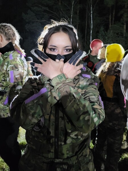 Участница военно-ролевой игры &laquo;Лес&raquo;