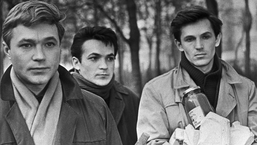Николай Губенко (в центре) в фильме «Мне двадцать лет», 1965 год