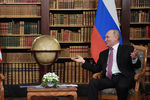 Президент США Джо Байден и президент РФ Владимир Путин во время встречи в&nbsp;Женеве на&nbsp;вилле Ла Гранж, июнь 2021&nbsp;года