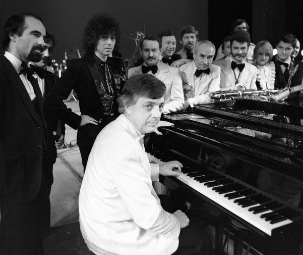 Народный артист СССР композитор Раймонд Паулс репетирует с&nbsp;популярным джазовым коллективом &laquo;Диапазон&raquo;, 1984&nbsp;год