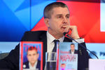 Владимир Маркин на презентации своей книги «Убийства, теракты, катастрофы», 2017 год