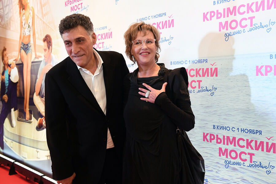 Тигран Кеосаян и актриса Ирина Розанова во время премьеры фильма &laquo;Крымский мост. Сделано с&nbsp;любовью!&raquo; в&nbsp;концертном зале &laquo;Зарядье&raquo; в&nbsp;Москве, 2018&nbsp;год