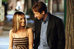 <b>«Секс в большом городе» (6 сезон, 2003)</b>
<br><Br>
В этом сериале, тоже культовом, Духовны появился лишь в одном из эпизодов. Он сыграл Джереми – школьную любовь Кэрри Брэдшоу, которого та когда-то бросила. Увидев, что он превратился в настоящего красавчика, она пытается вновь завести с ним отношения. Но, конечно, что-то пойдет не так.