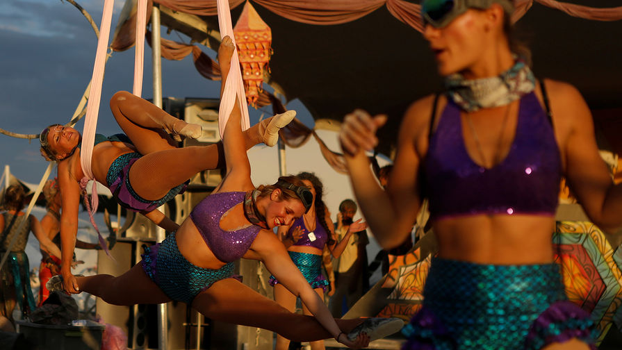 Ежегодный фестиваль Burning Man в пустыне Блэк-Рок