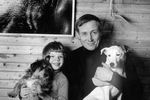 Поэт Евгений Евтушенко с сыном, 1989 год
