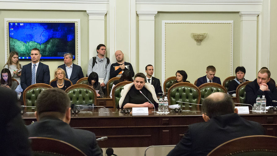 Народный депутат Надежда Савченко на заседании комитета по вопросам регламента и организации работы Верховной Рады Украины в Киеве, 22 марта 2018 года