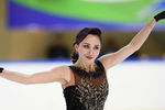 Елизавета Туктамышева выступает в&nbsp;произвольной программе женского одиночного катания финала Кубка России, 22 февраля 2019 года