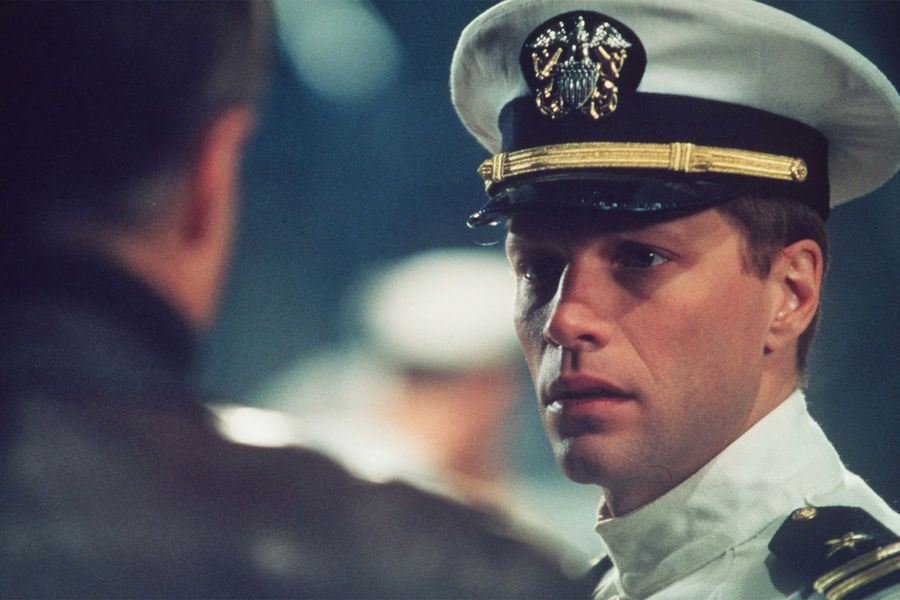 Кадр из&nbsp;фильма «U-571» (2000)