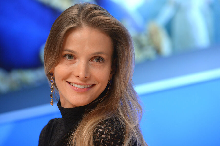 Актриса Светлана Иванова на&nbsp;пресс-конференции в&nbsp;рамках презентации романа писательницы Ольги Погодиной-Кузминой и фильма режиссера Юрия Васильева &laquo;Герой&raquo;, 2016&nbsp;год 