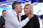 Тигран Кеосаян и официальный представитель Министерства иностранных дел РФ Мария Захарова на XXV Петербургском международном экономическом форуме, 2022 год