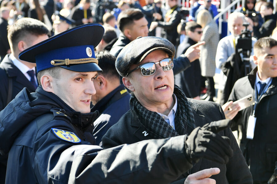 Актер и режиссер, член партии &laquo;За Правду&raquo; Иван Охлобыстин (второй слева) на&nbsp;Красной площади перед&nbsp;военным парадом в&nbsp;честь 78-й годовщины Победы в&nbsp;Великой Отечественной войне