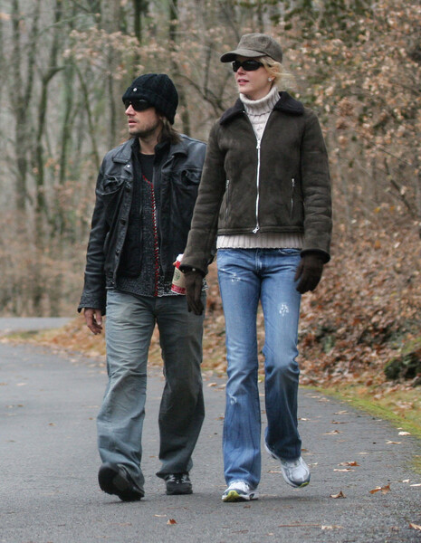 Кит Урбан и Николь Кидман на&nbsp;прогулке в&nbsp;Нэшвилле, 2005&nbsp;год