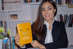 Саша Грей выпустила несколько книг, в том числе эротический роман «Общество Джульетт». На фото: Саша Грей на презентации своей книги «Общество Жюльетт. Часть 2» в Калифорнии, 2016 год