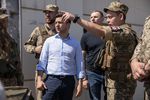 Президент Украины во время посещения Донбасса, 27 мая 2019 года