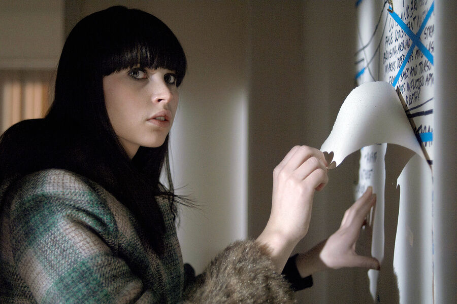 Фелисити Джонс в&nbsp;сериале &laquo;Медоуленд&raquo; (2007)