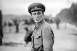 Кадр из художественного фильма «Блокада». В роли майора Звягинцева — актер Юрий Соломин, 1974 год