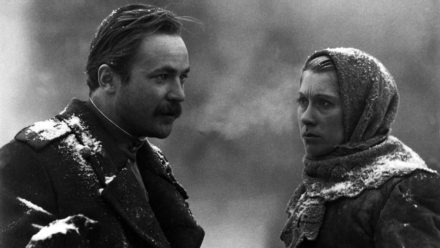 Кадр из фильма «Пришел солдат с фронта».
В роли Веры актриса Ирина Петровна Мирошниченко, в роли Николая Егорова актер Николай Николаевич Губенко, 1972 год