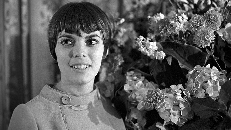 Мирей Матье после первого концерта в Москве, 1967 год