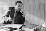Директор института востоковедения АН СССР академик Евгений Примаков в рабочем кабинете, 1979 год