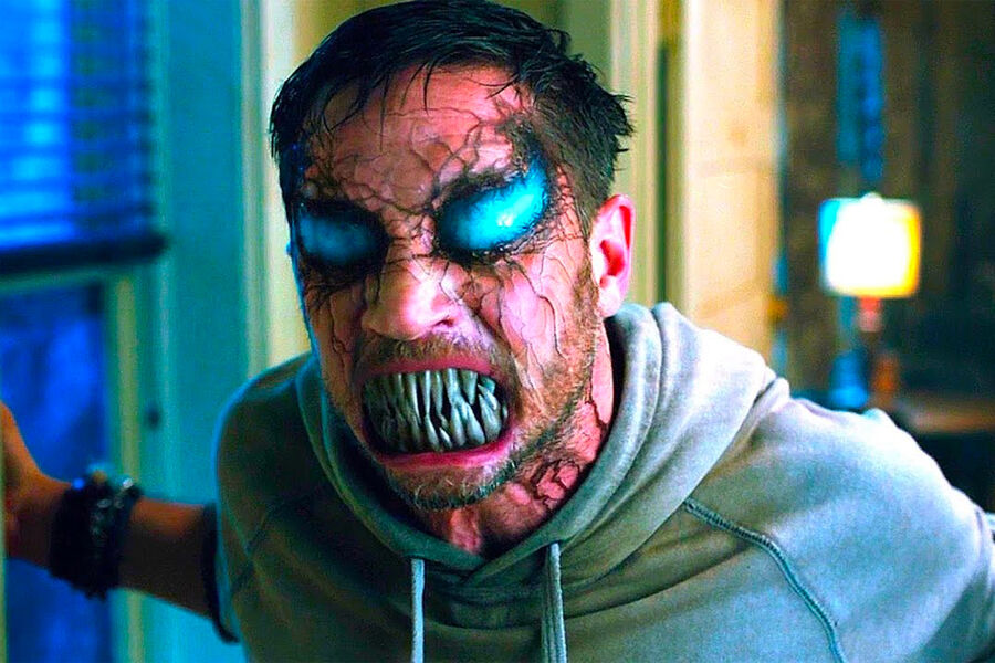 Кадр из&nbsp;фильма «Веном» (2018)