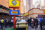 Ресторан Los Pollos Hermanos в Нью-Йорке, 10 апреля 2017 года