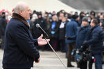 Президент Белоруссии Александр Лукашенко во время встречи с мигрантами возле пункта пропуска «Брузги» на белорусско-польской границе, 26 ноября 2021 года