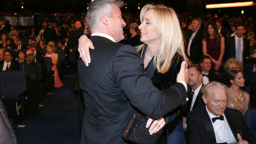 Мэтт Леблан и Лиза Кудроу на вручении 67-й Primetime Emmy Awards, 2015 год