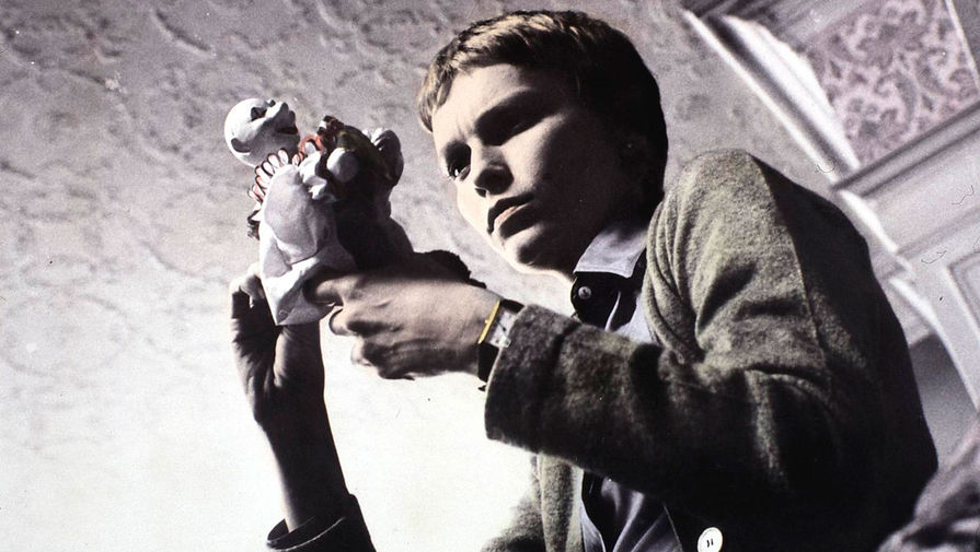 Миа Фэрроу в фильме «Замкнутый круг» (1976)