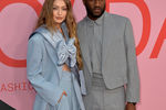 Джиджи Хадид и Вирджил Абло на вручение премии CFDA Fashion Awards в Бруклинском музее искусств в Нью-Йорке, 2019 год