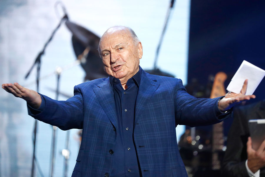 &laquo;Ребята, уж если мы по&nbsp;горло в&nbsp;дерьме, возьмемся за&nbsp;руки!&raquo;