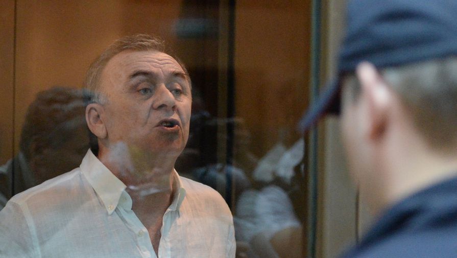 Лом-Али Гайтукаев во время оглашения приговора в Мосгорсуде, 2014 год