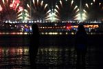 Во время ежегодного праздника выпускников «Алые паруса» в акватории Финского залива в Санкт-Петербурга, 27 июня 2020 года 