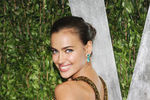 Ирина Шейк на Vanity Fair Oscars Viewing and After Party, Голливуд, 2012 год
